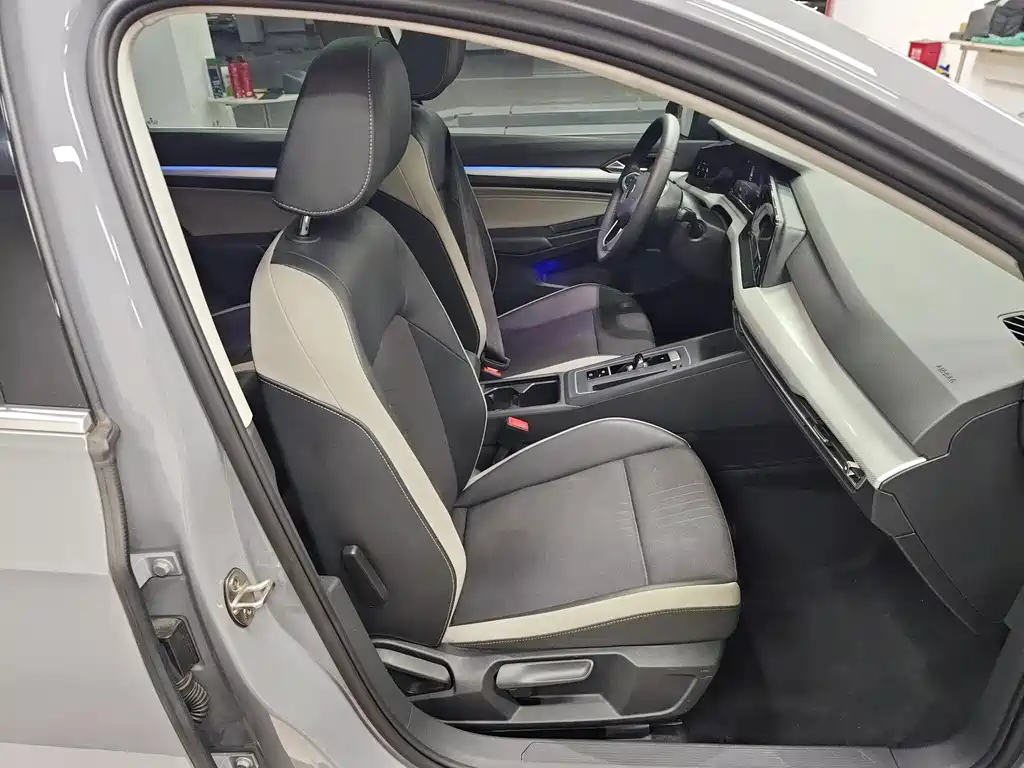 Volkswagen Golf — миниатюра 9