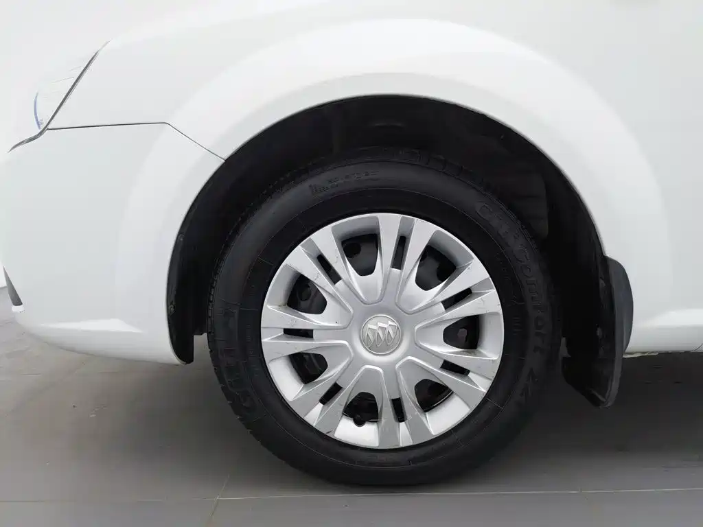 Buick Excelle — миниатюра 17