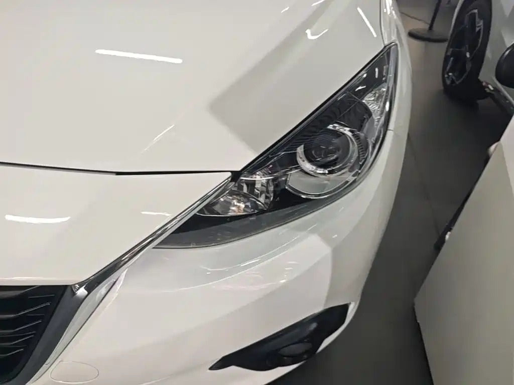 Mazda 3 Axela — миниатюра 24