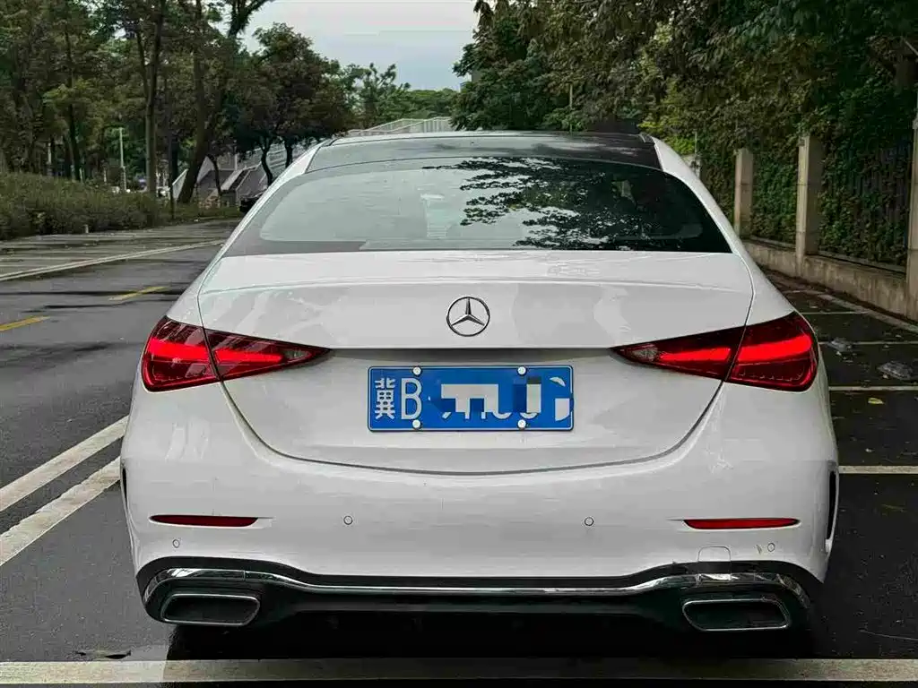 Mercedes-Benz C-Class — миниатюра 5