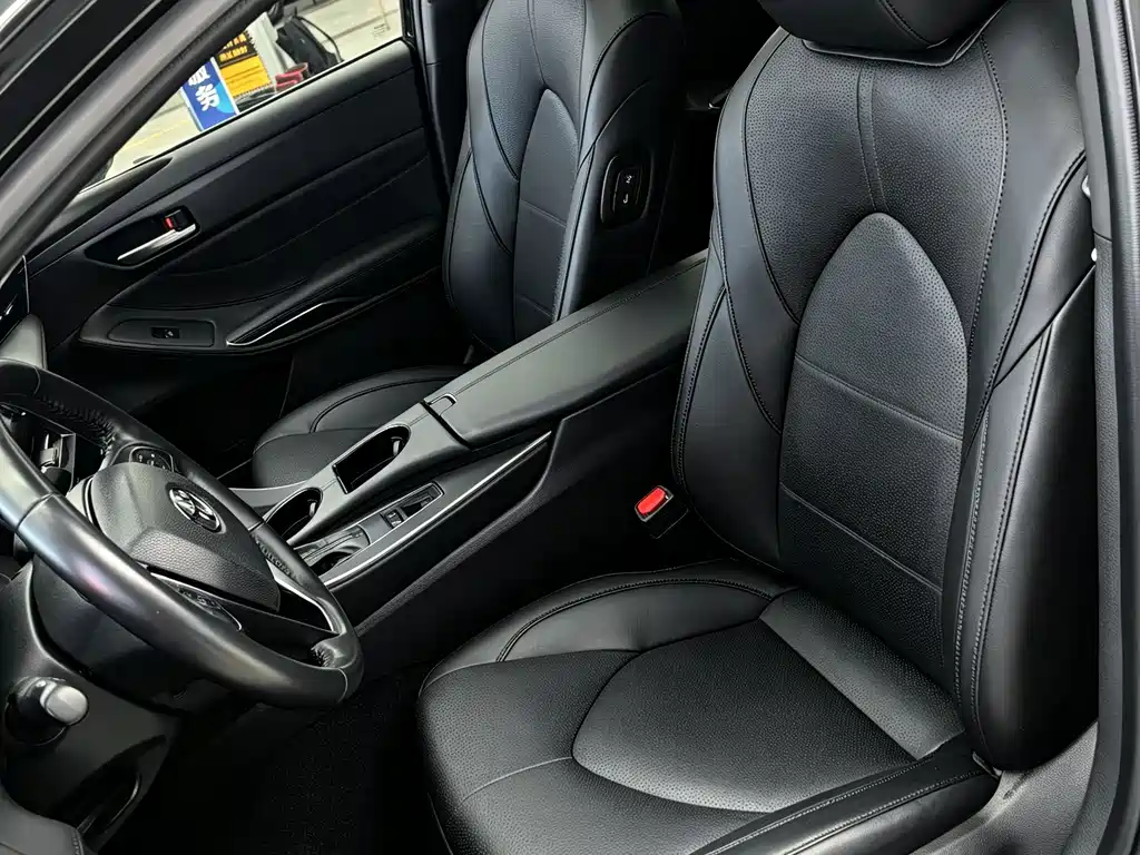 Toyota Avalon — миниатюра 8