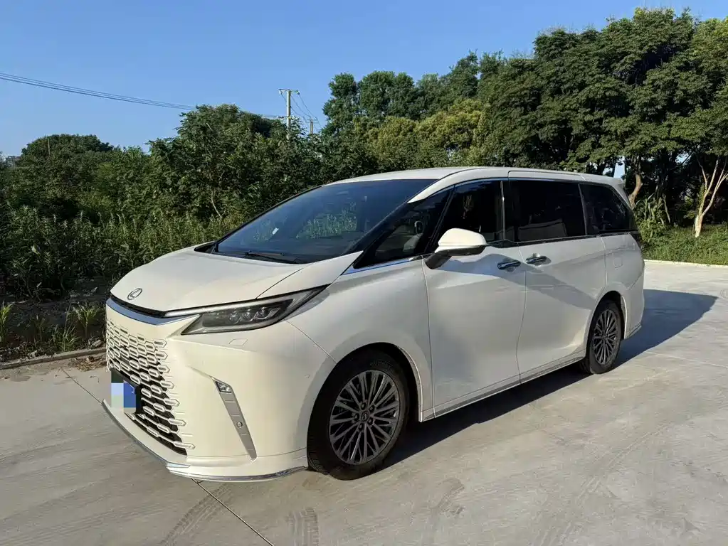 Lexus LM — миниатюра 5