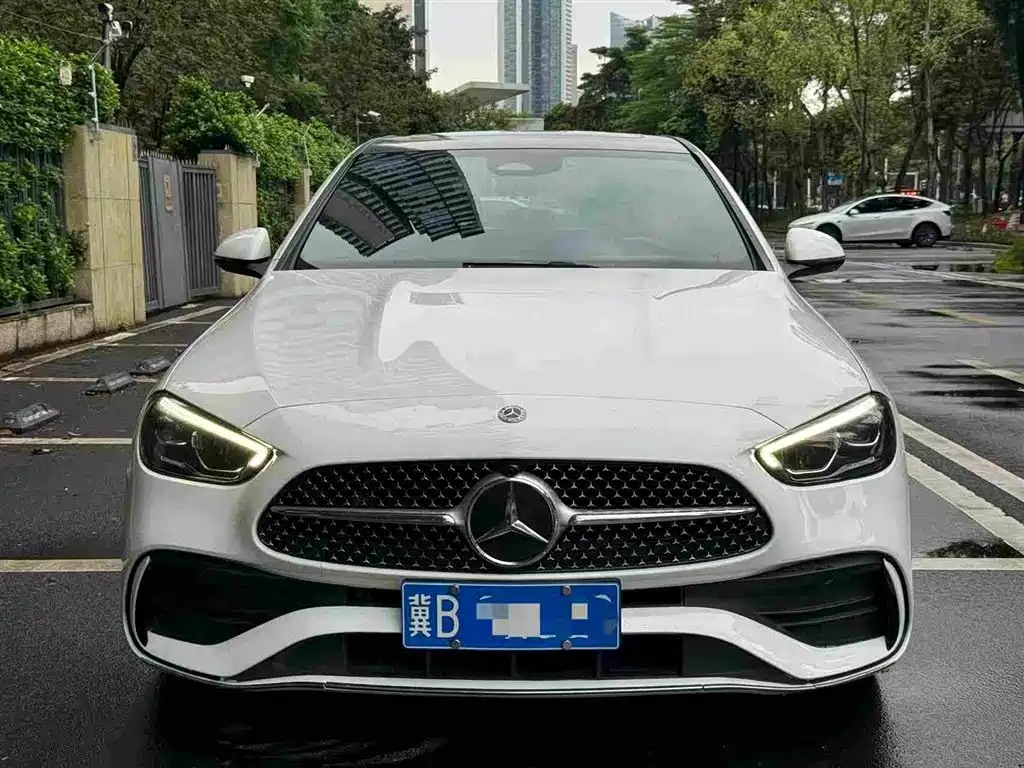 Mercedes-Benz C-Class — миниатюра 3