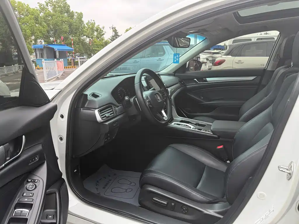 Honda Accord — миниатюра 4