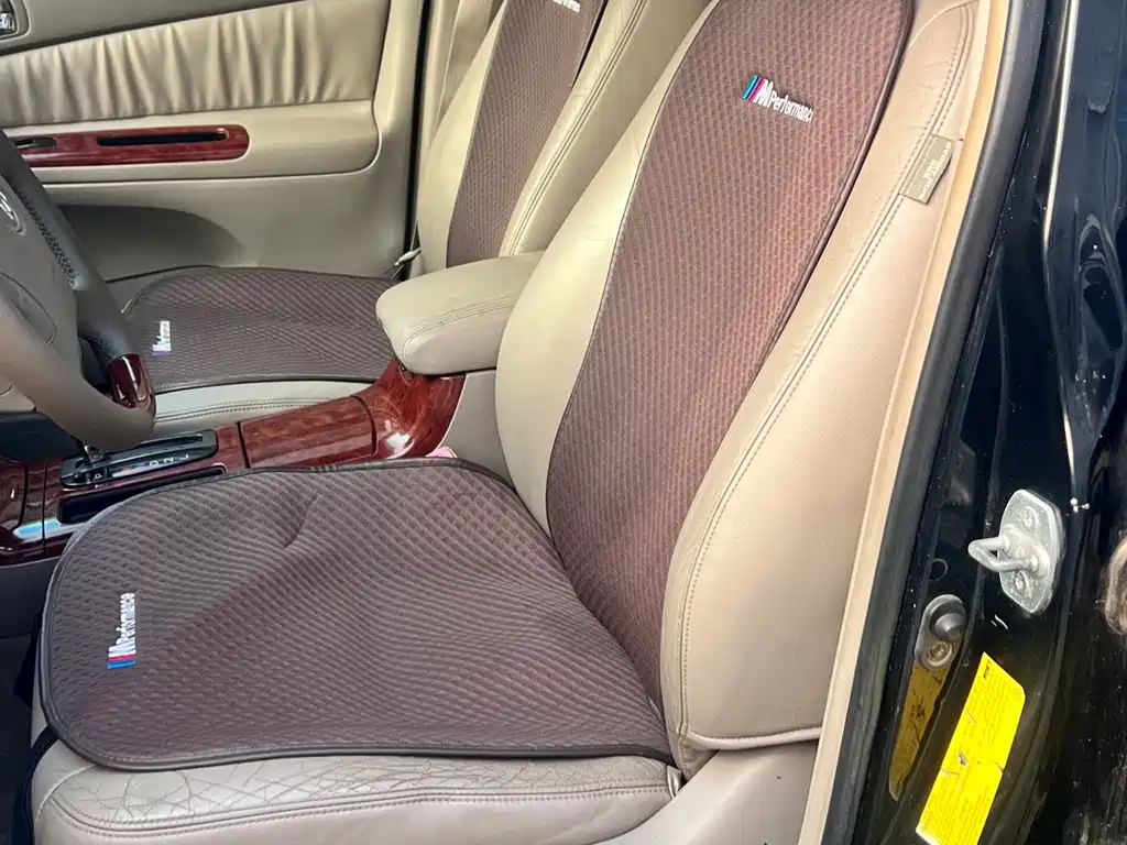 Toyota Camry — миниатюра 5