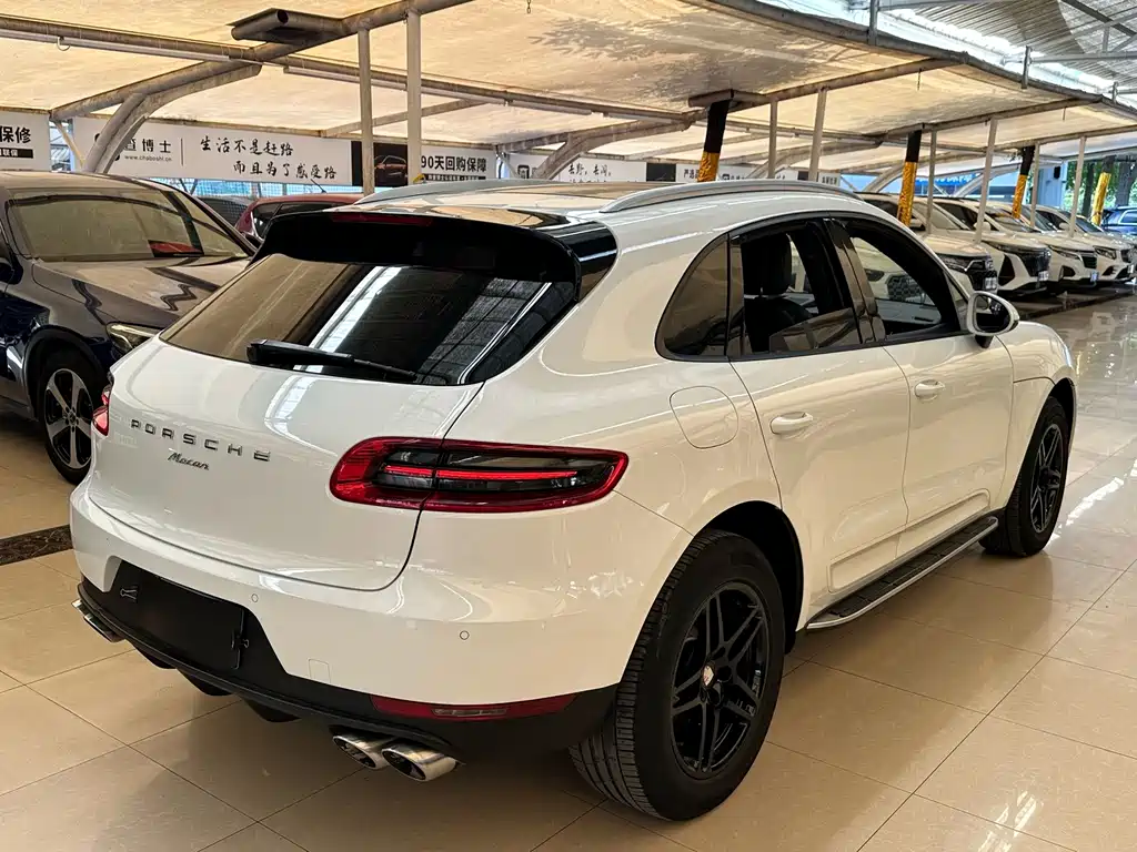 Porsche Macan — миниатюра 4