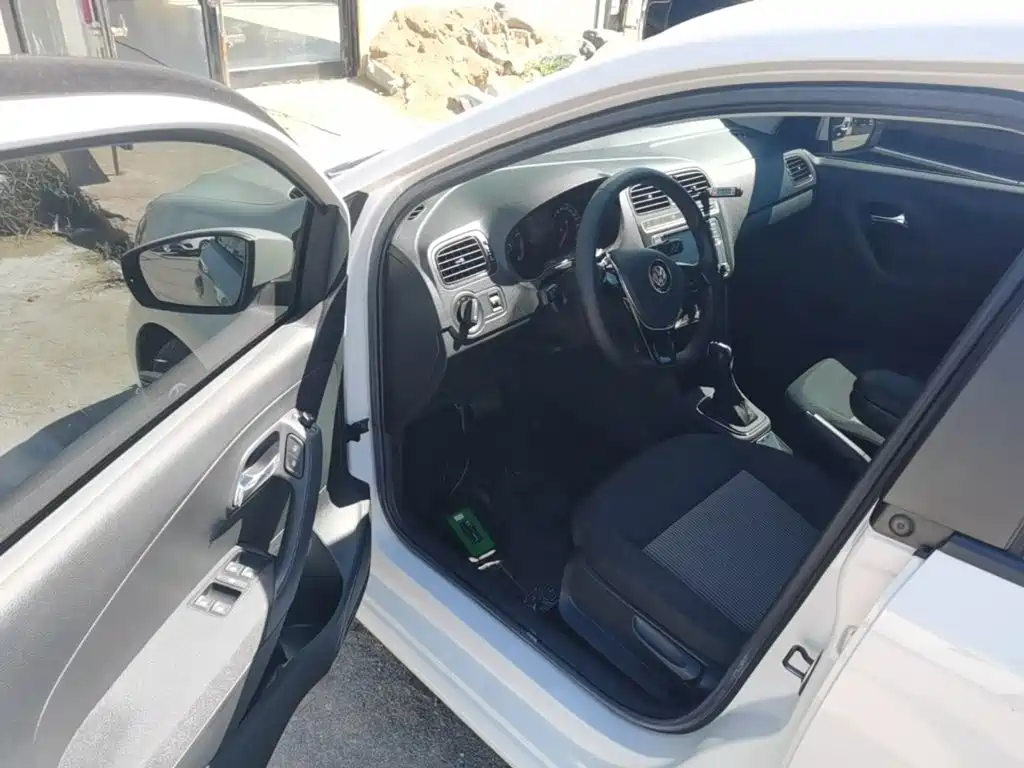Volkswagen Polo — миниатюра 16