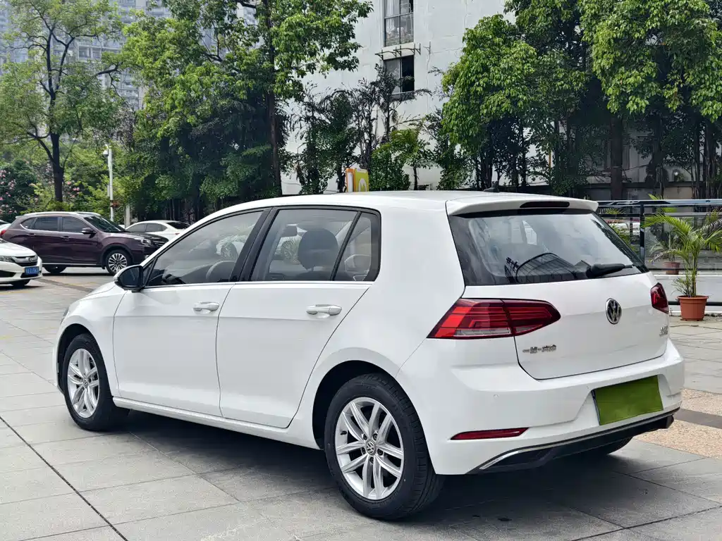 Volkswagen Golf — миниатюра 3