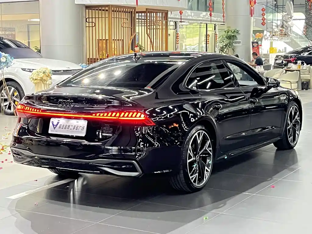Audi A7L — миниатюра 9