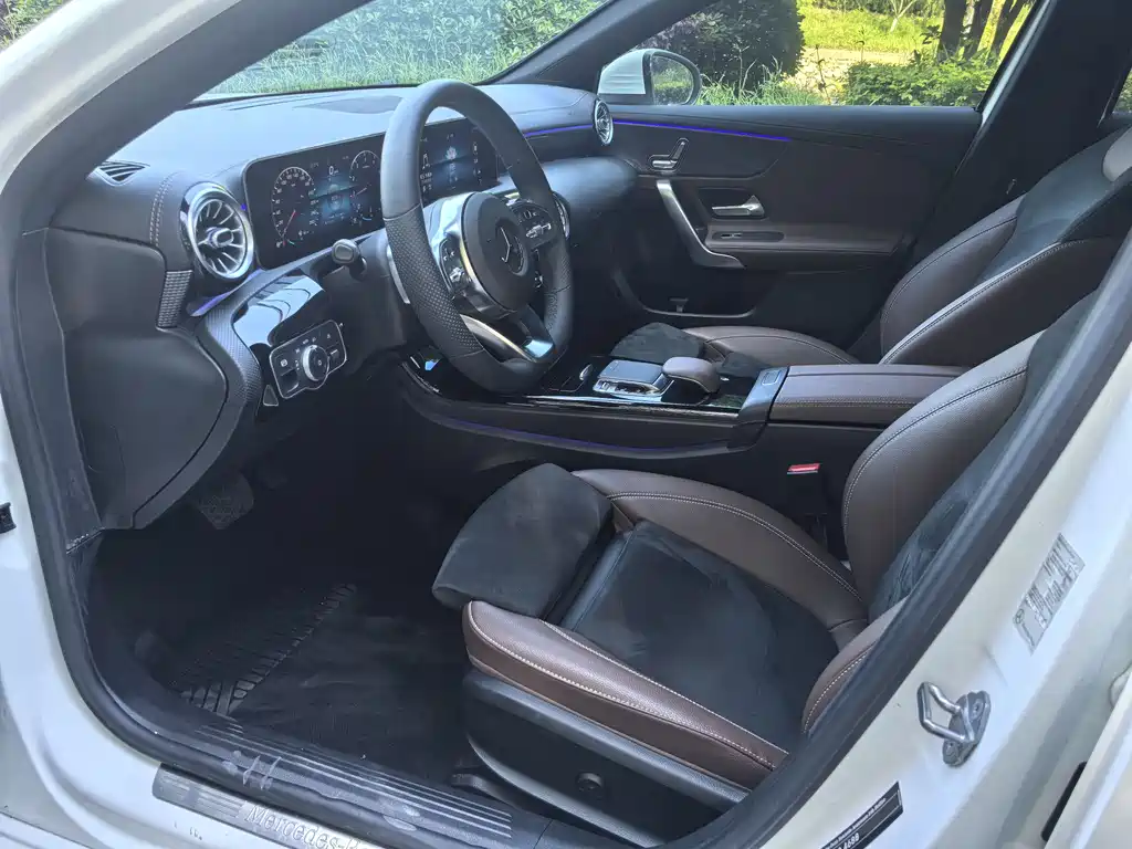 Mercedes-Benz A-Class A 2020 A 200 L Sport