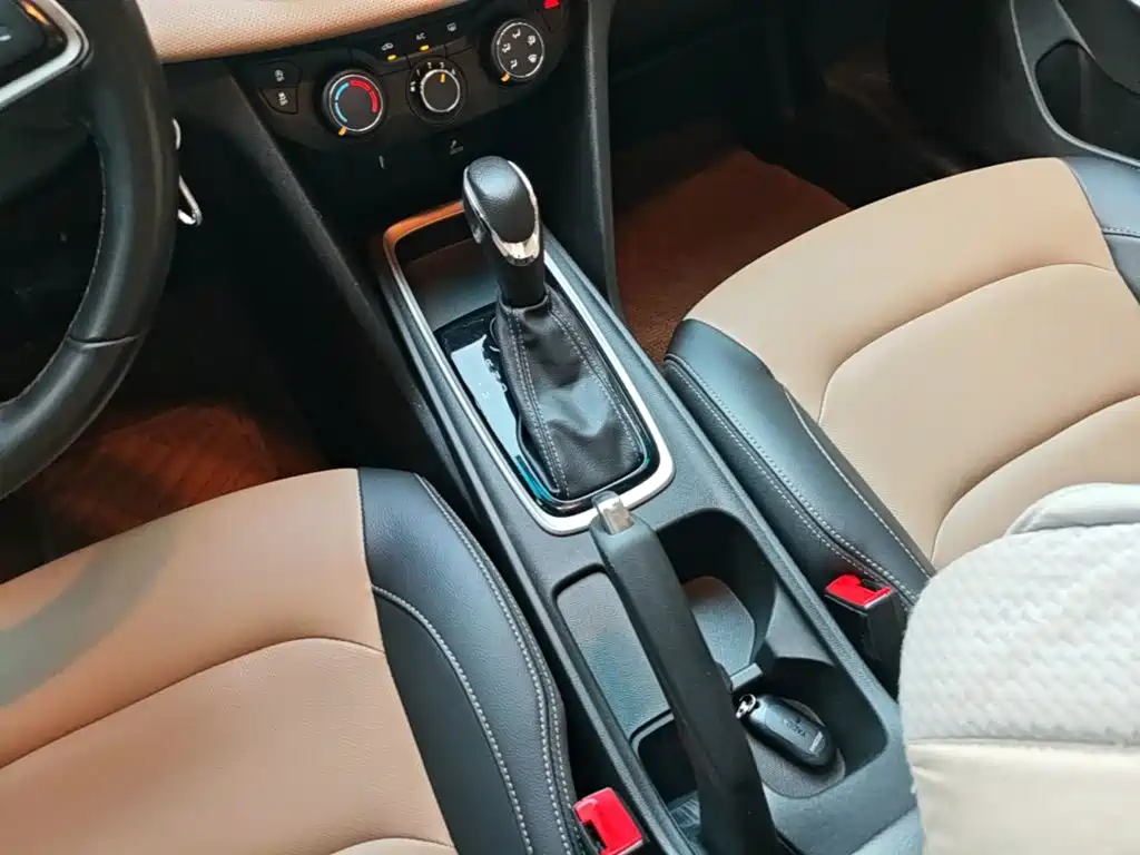 Chevrolet Monza — миниатюра 14