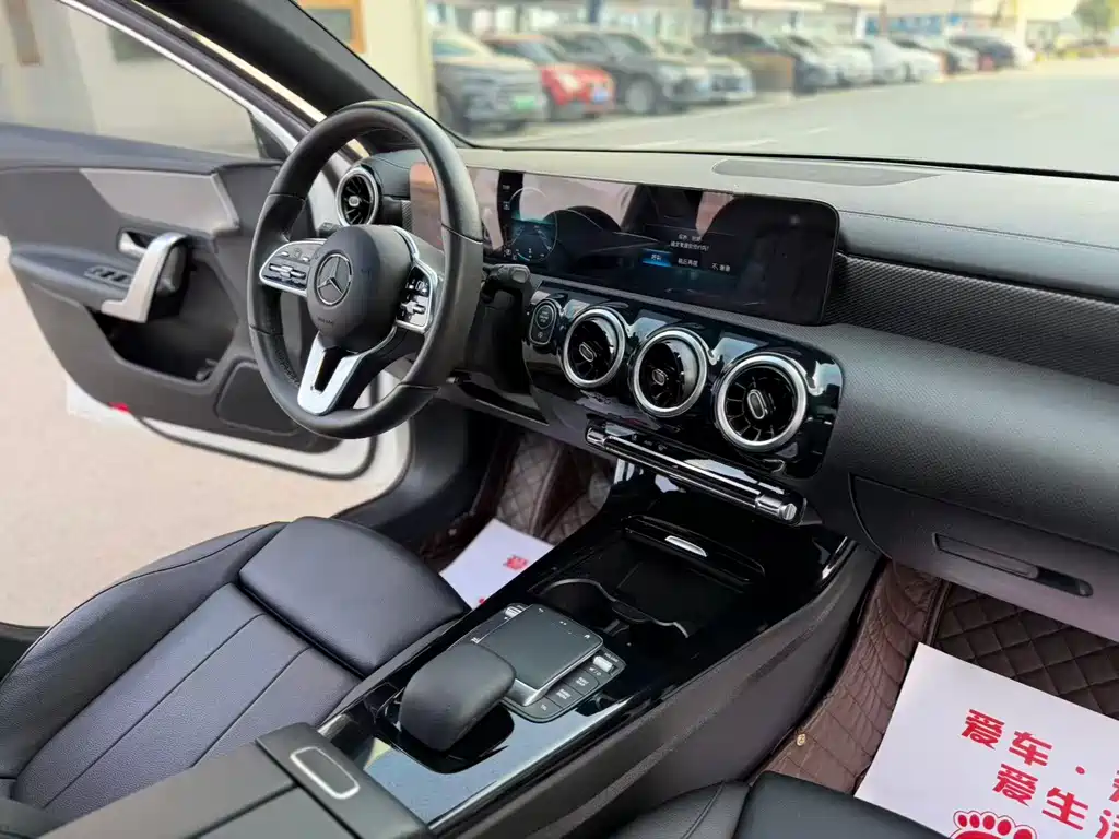 MERCEDES-BENZ A CLASS