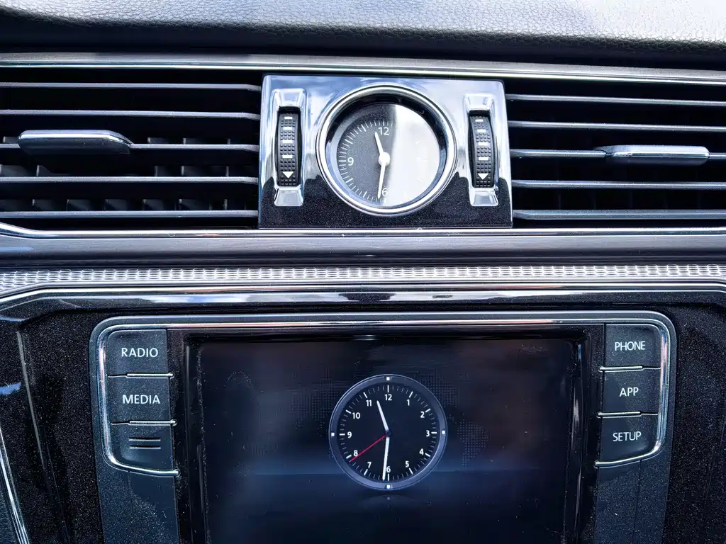 Volkswagen Passat — миниатюра 10
