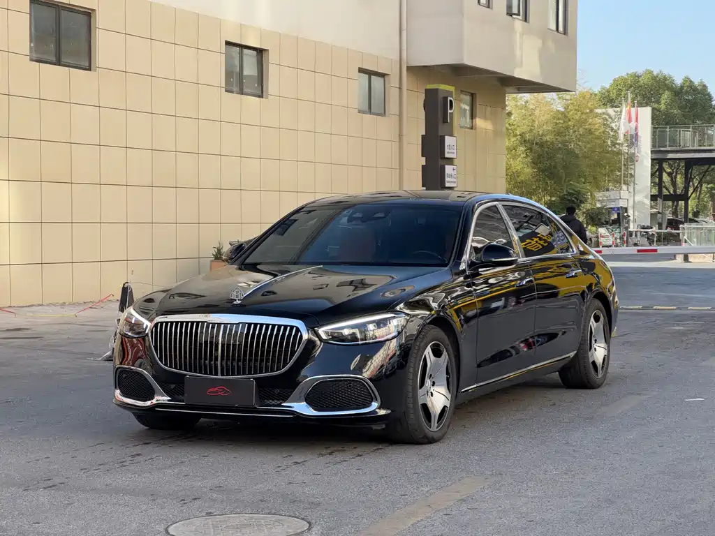 Mercedes-Benz S-Class 2023