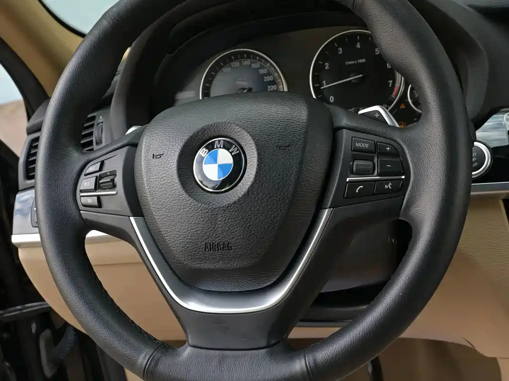 BMW X4 — миниатюра 7