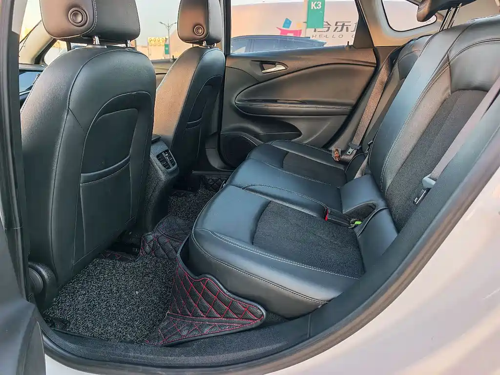 Buick Verano — миниатюра 10