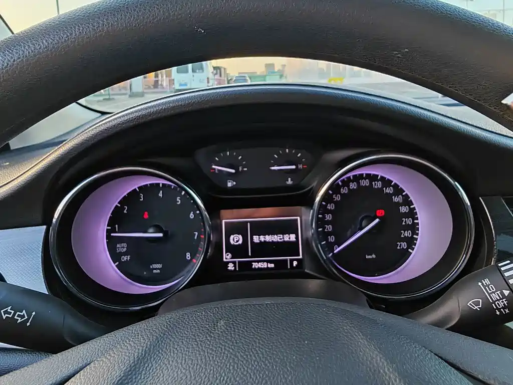 Buick Verano — миниатюра 16