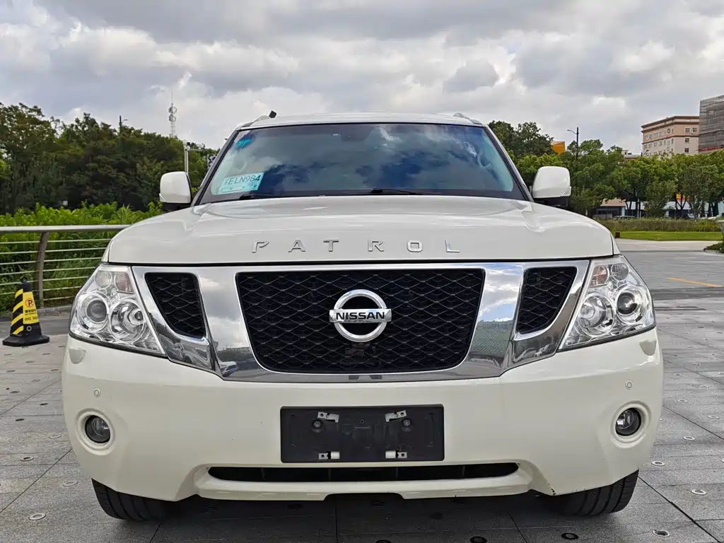Nissan Patrol — миниатюра 2