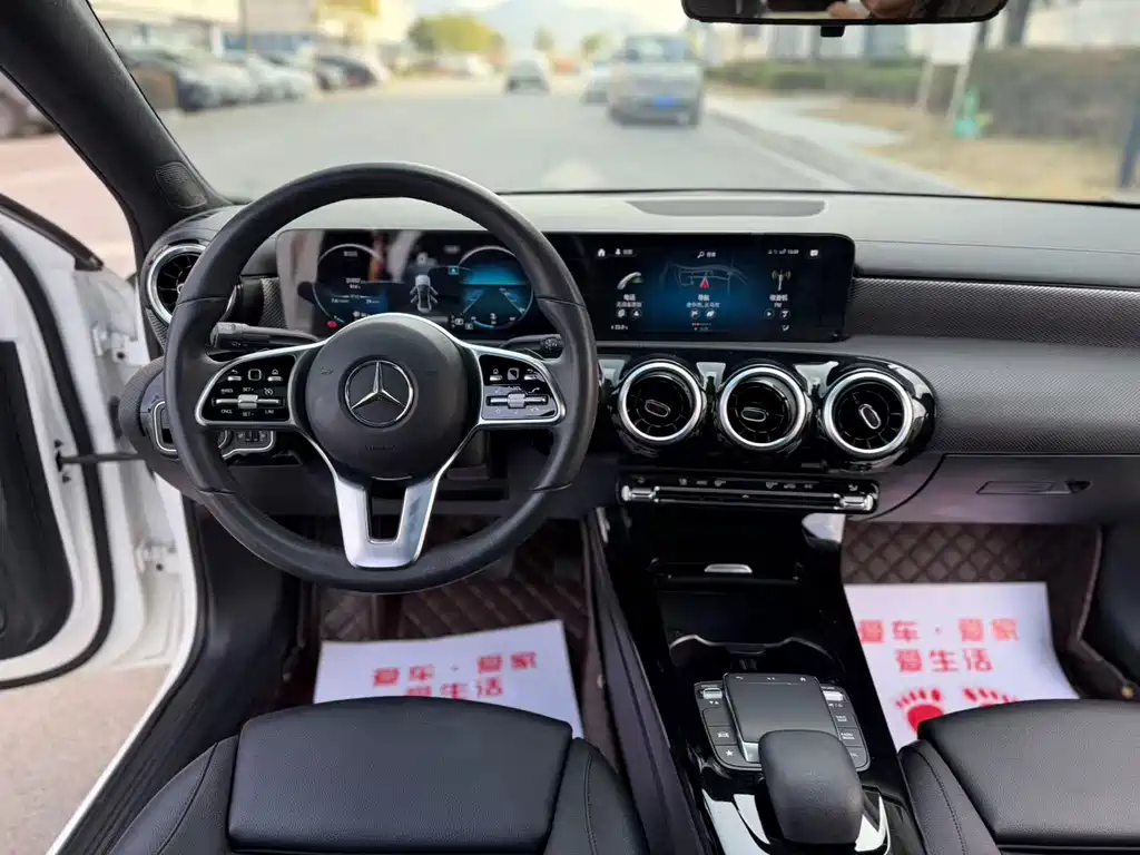 MERCEDES-BENZ A CLASS