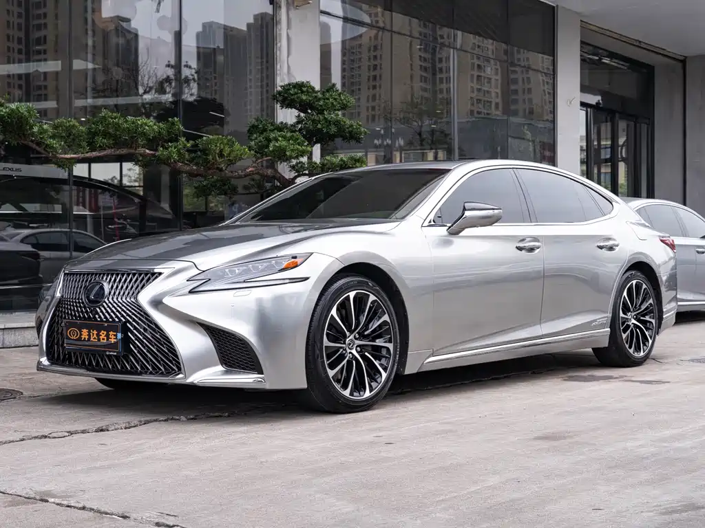 Lexus LS 2019