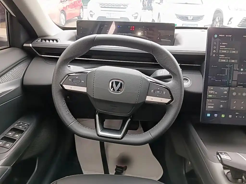 Changan Eado — миниатюра 11