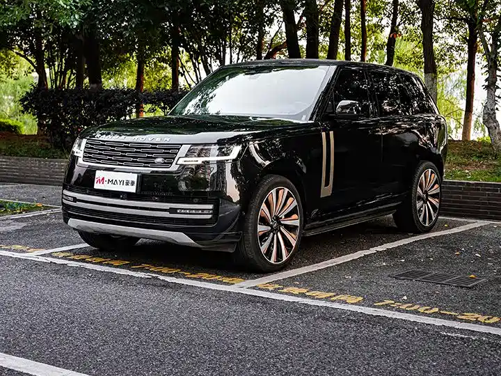 Land Rover Range Rover 2023 3.0 L6 360PS