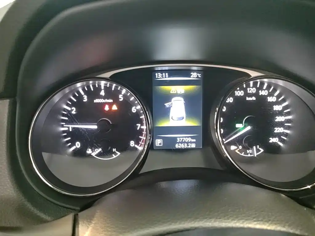 Nissan X-Trail — миниатюра 12