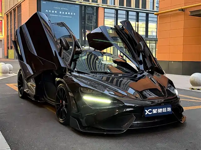 mclaren 720s