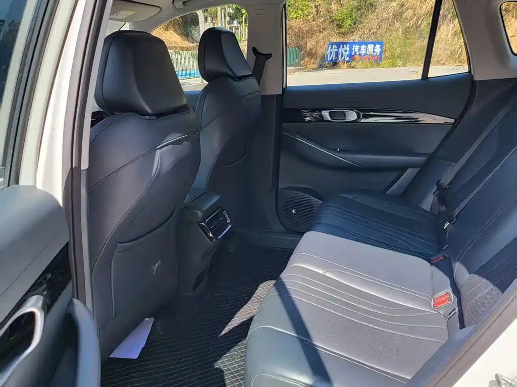 GEELY GALAXY GALAXY E5