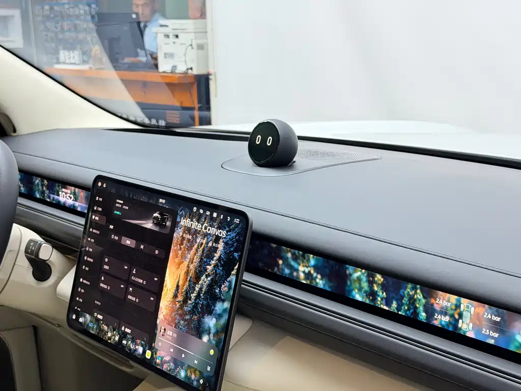NIO ES8 — миниатюра 17
