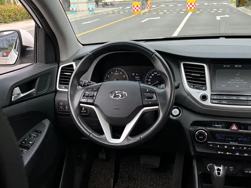 Hyundai Tucson — миниатюра 16