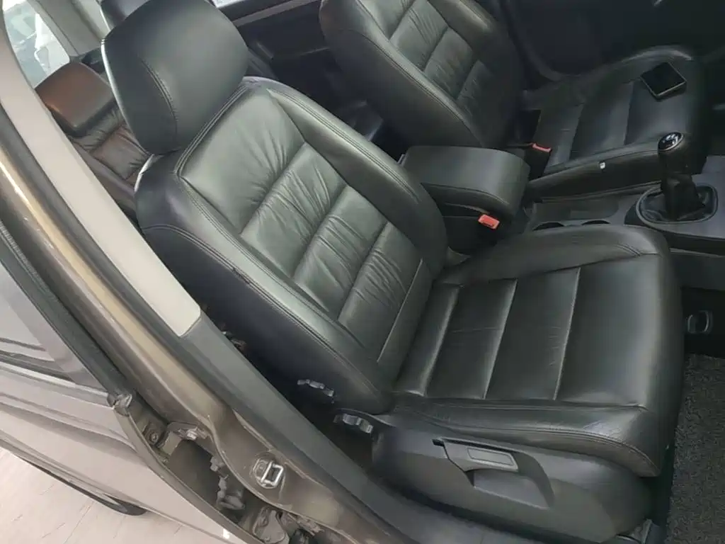 Volkswagen Touran — миниатюра 25