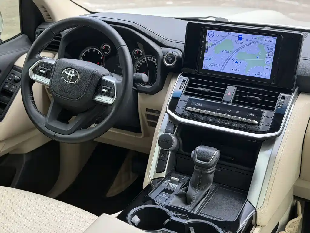 Toyota Land Cruiser — миниатюра 6