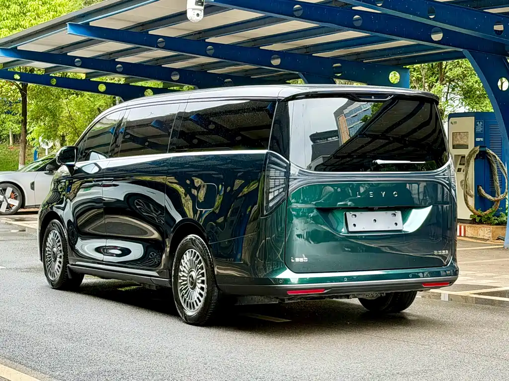Geely Galaxy L380 2025 805km