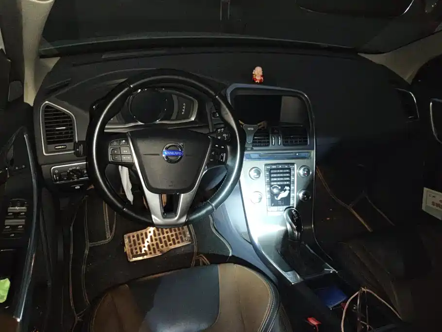 Volvo XC60 — миниатюра 12