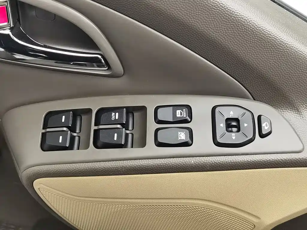 Hyundai ix35 — миниатюра 9