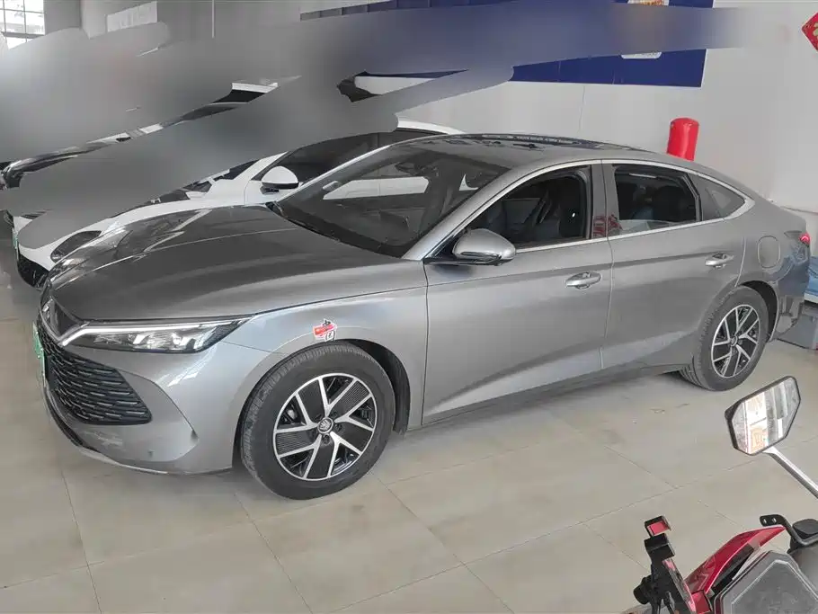 Byd Qin L 2025