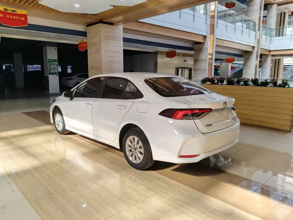 Toyota Corolla — миниатюра 4