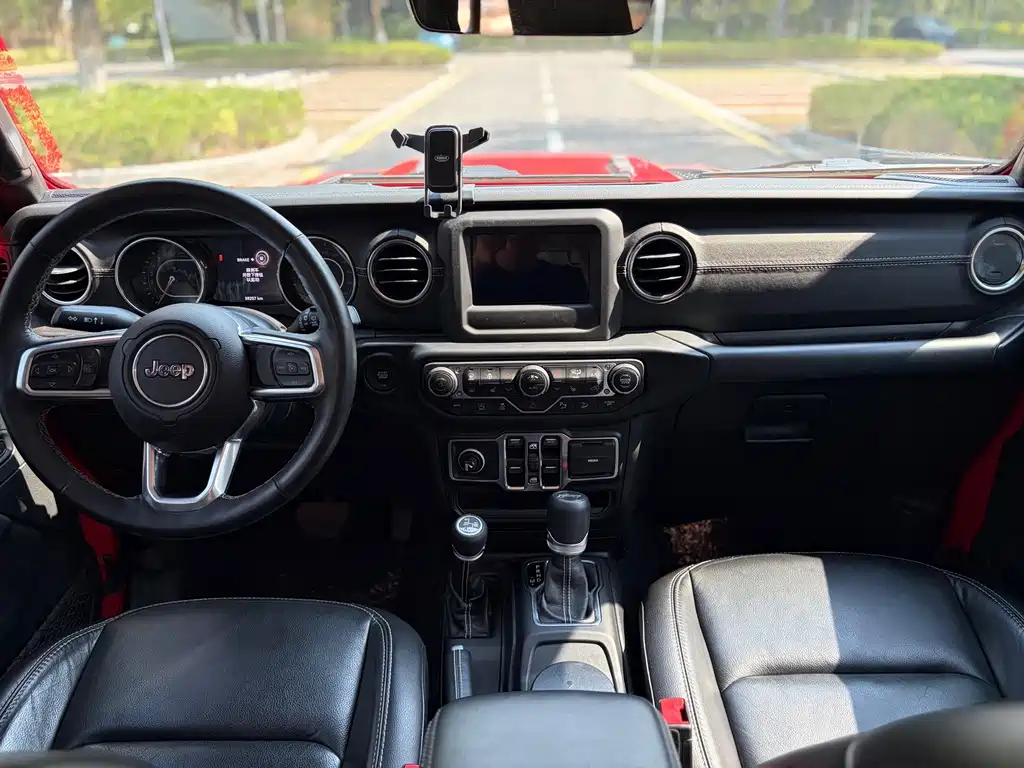 Jeep Wrangler — миниатюра 4