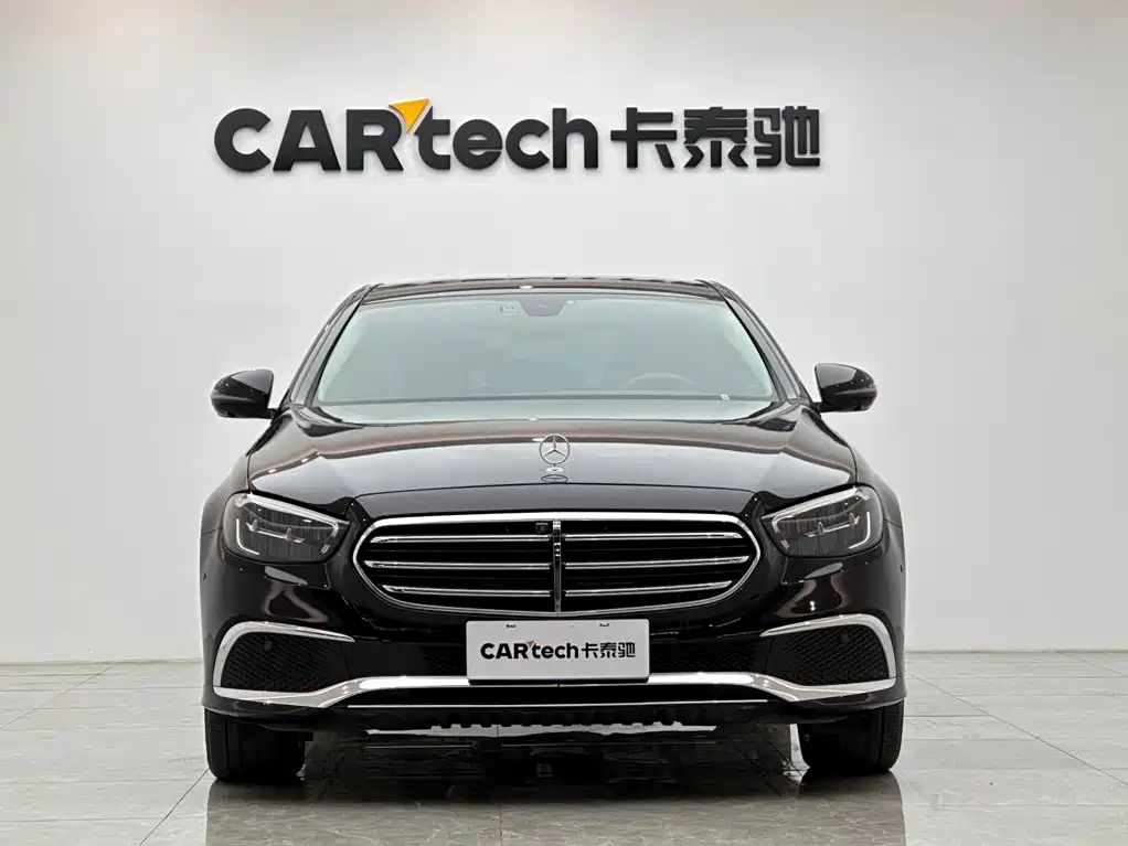 Mercedes-Benz E-Class — миниатюра 7