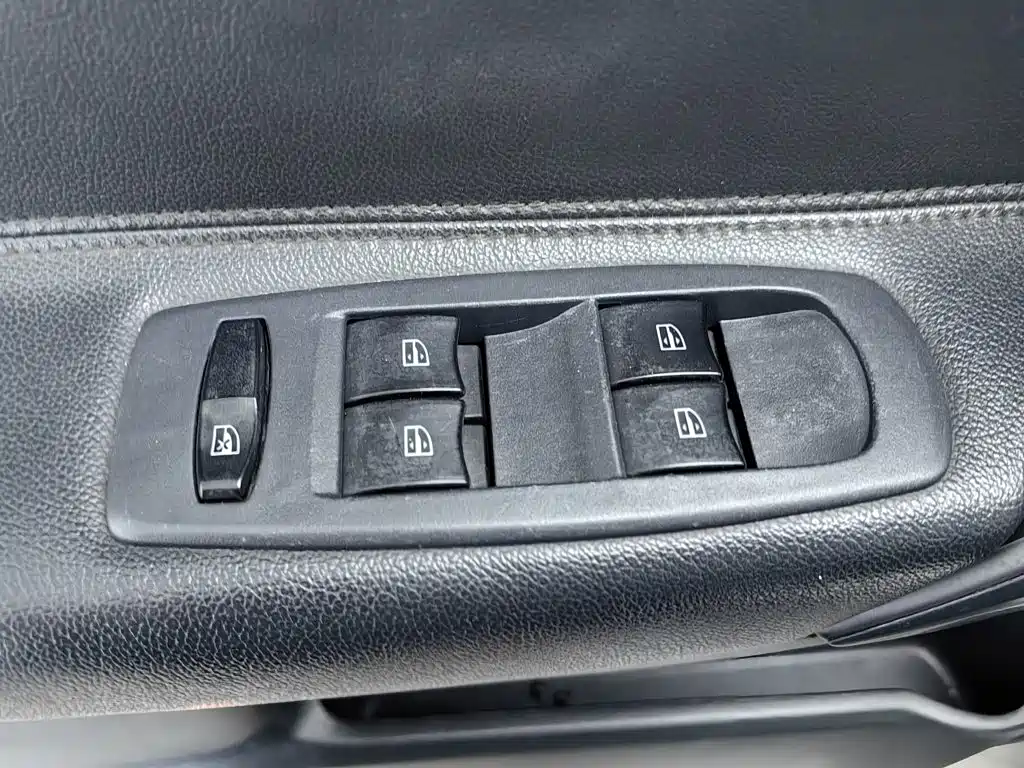 Renault Koleos (Import) — миниатюра 9