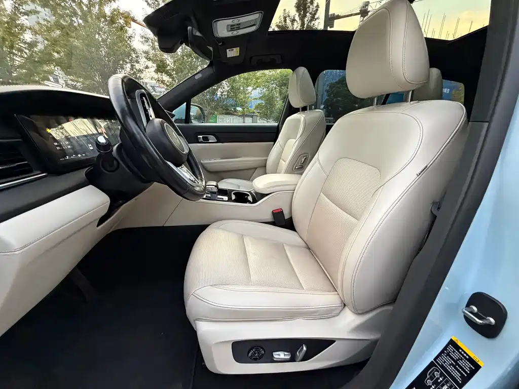 Li Auto Li ONE — миниатюра 13