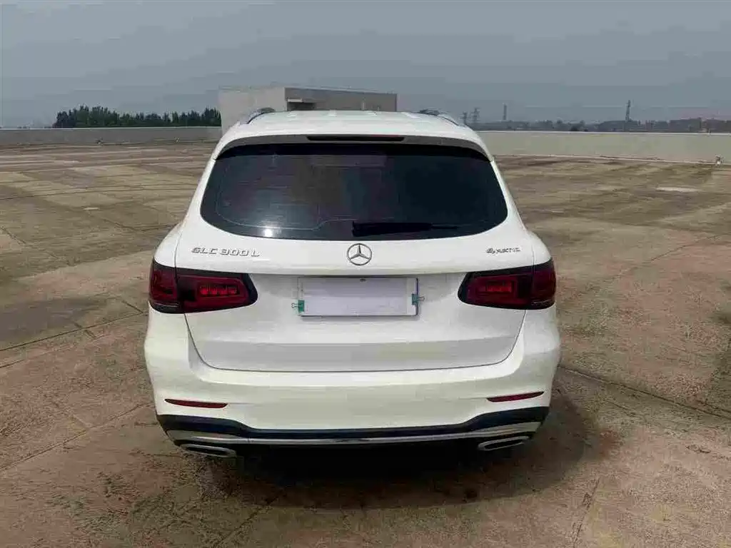 Mercedes-Benz GLC — миниатюра 8