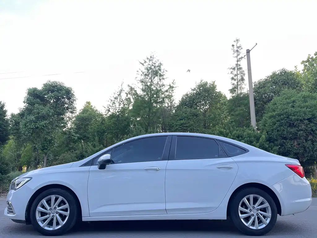 Buick Verano - фото 5