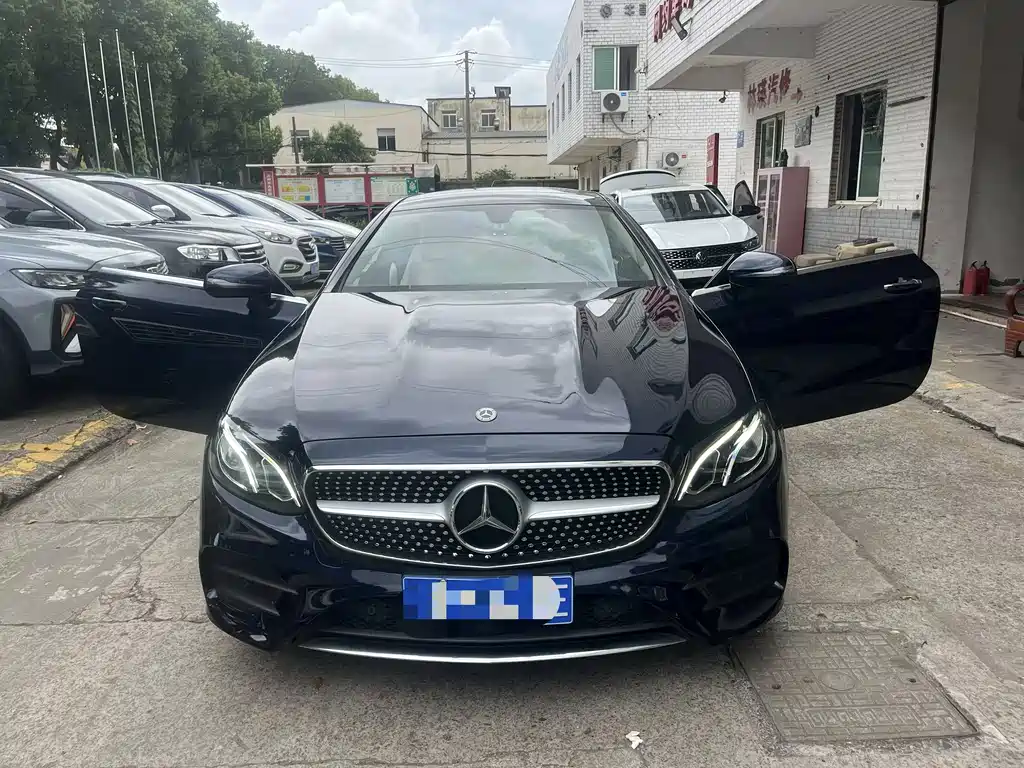 Mercedes-Benz E-Class (Import) — миниатюра 5