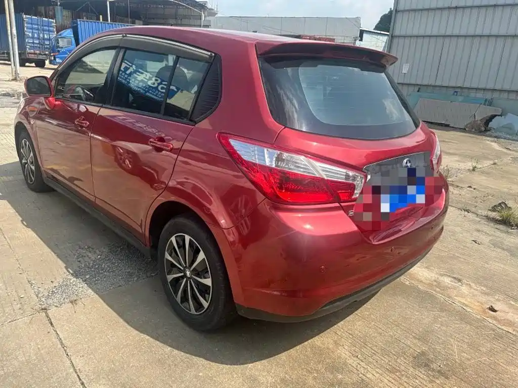 Venucia R50 — миниатюра 6