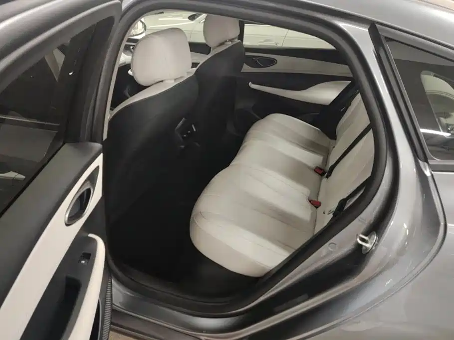 BYD Seal 05 DM-i — миниатюра 11