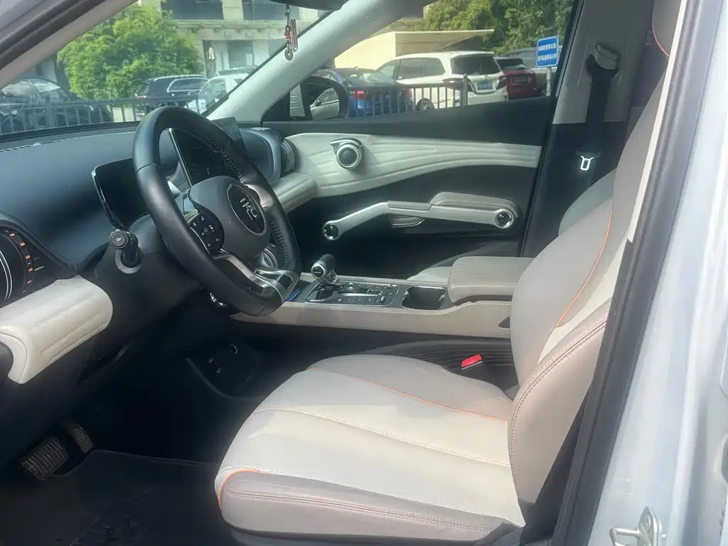 BYD Yuan Plus — миниатюра 6