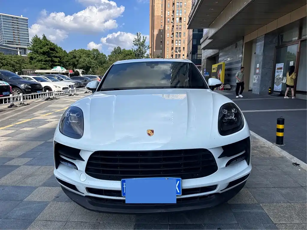 Porsche Macan — миниатюра 2