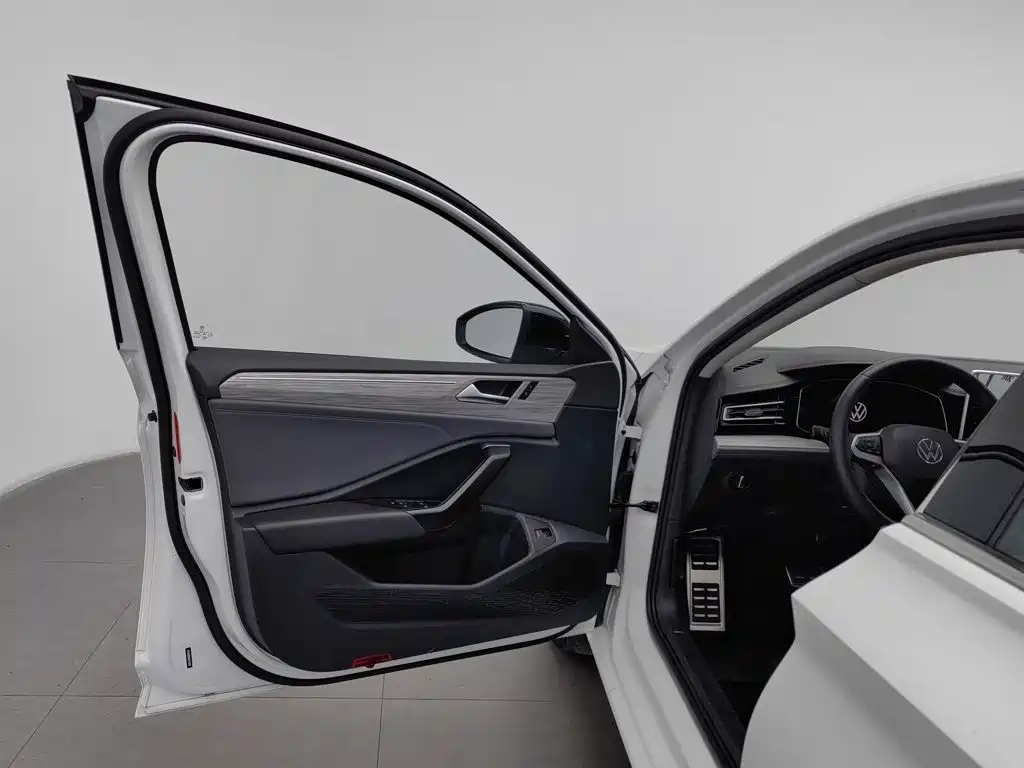 Volkswagen Sagitar — миниатюра 8